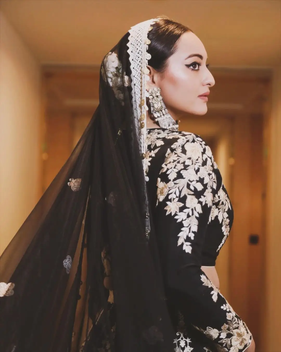 Sonakshi Sinha Wearing Beautiful Earrings Jewellery Black Gown